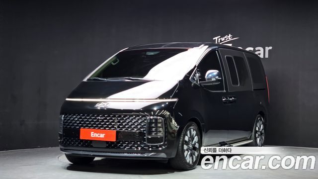Hyundai Staria 4WD 9 мест, фото 1 из 4