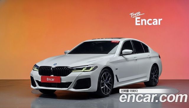 BMW 5-Series 530e M, фото 1 из 4
