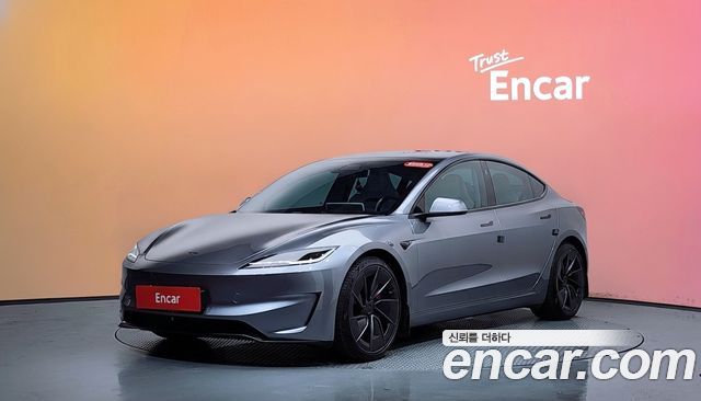 Tesla Model 3 AWD, фото 1 из 4