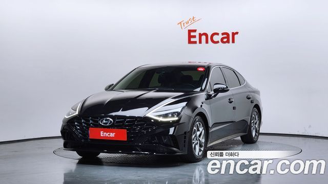 Hyundai Sonata 2.0, фото 1 из 4