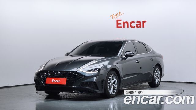 Hyundai Sonata 2.0, фото 1 из 4