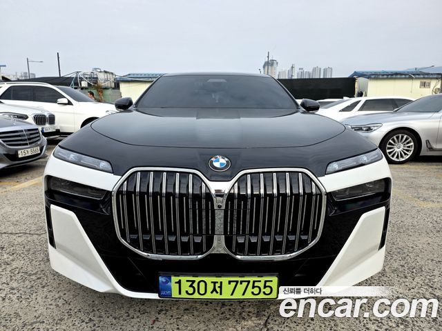 BMW 7-Series 740i sDrive M, фото 1 из 4
