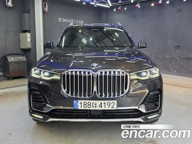 BMW X7 xDrive 40i 6 мест, фото 1 из 4