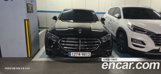 Mercedes-Benz E-Class E300 4MATIC Exclusive, фото 1 из 4
