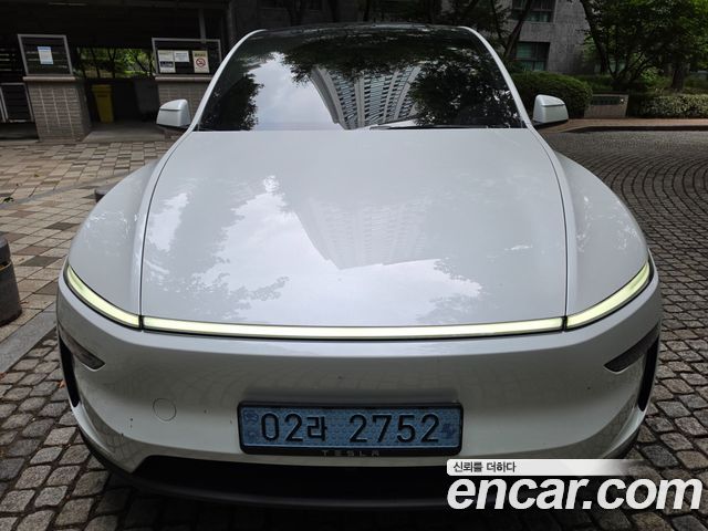 Tesla Model Y RWD, фото 1 из 4