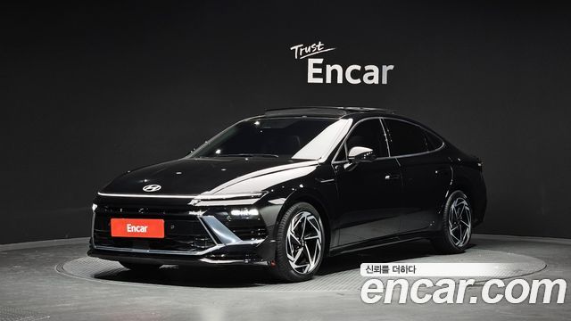 Hyundai Sonata 2.0, фото 1 из 4