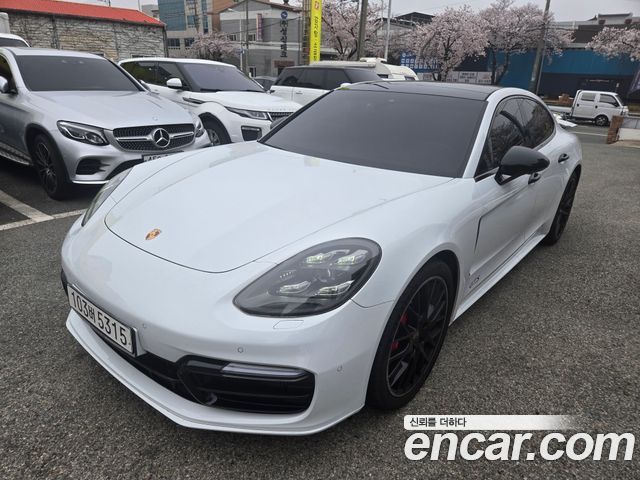 Porsche Panamera 4.0 GTS, фото 1 из 4
