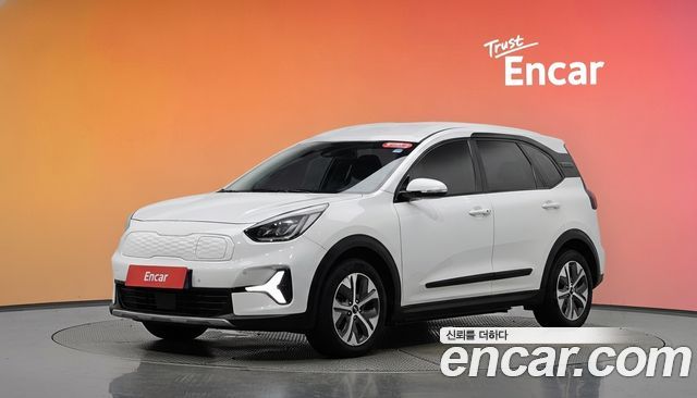 Kia Niro, фото 1 из 4
