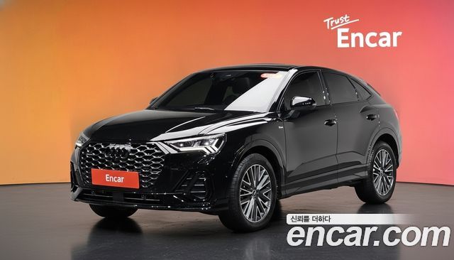 Audi Q3 40 TFSI Premium, фото 1 из 4