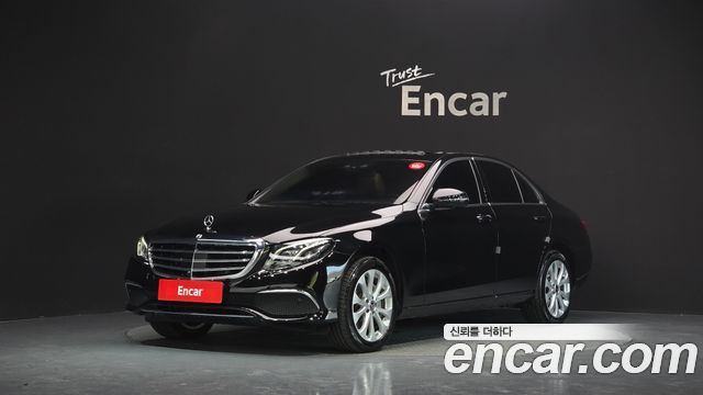 Mercedes-Benz E-Class E300 4MATIC Exclusive, фото 1 из 4