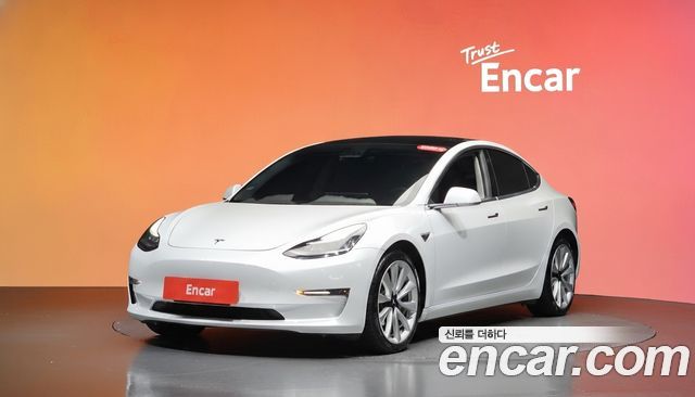 Tesla Model 3 AWD, фото 1 из 4
