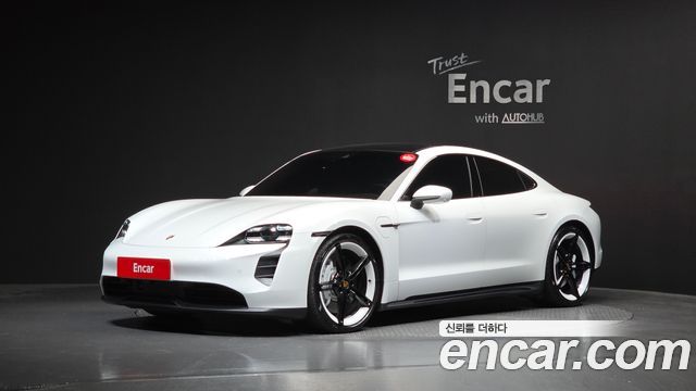 Porsche Taycan GTS, фото 1 из 4