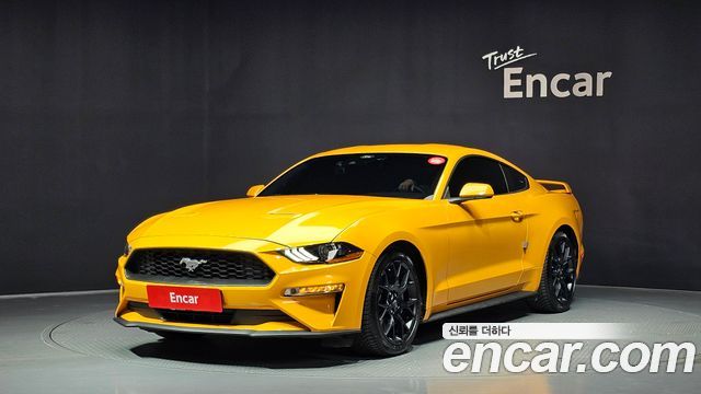 Ford Mustang, фото 1 из 4