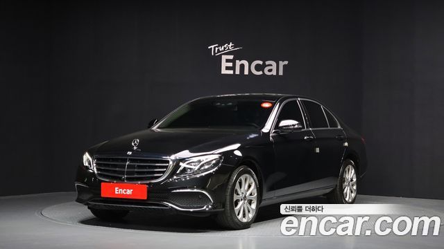 Mercedes-Benz E-Class E300 4MATIC Exclusive, фото 1 из 4