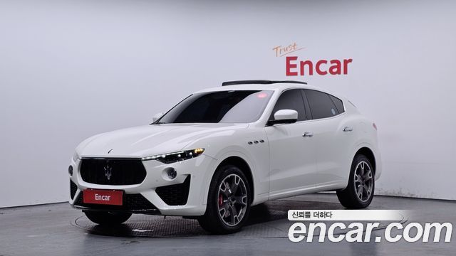 Maserati Levante 3.0 AWD, фото 1 из 4