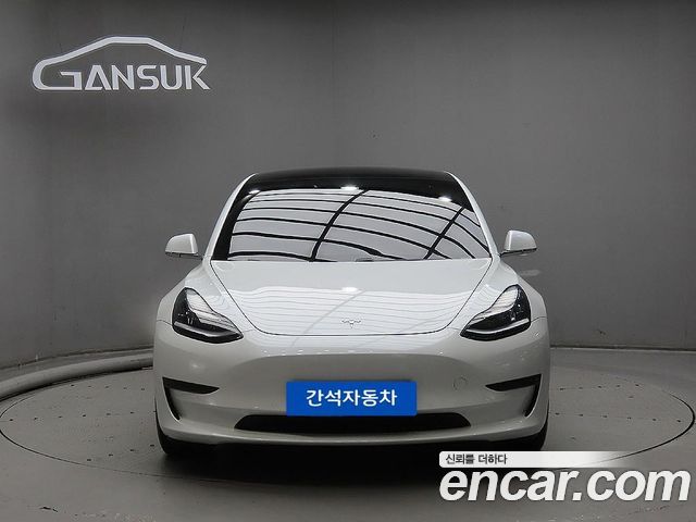 Tesla Model 3 RWD, фото 1 из 4