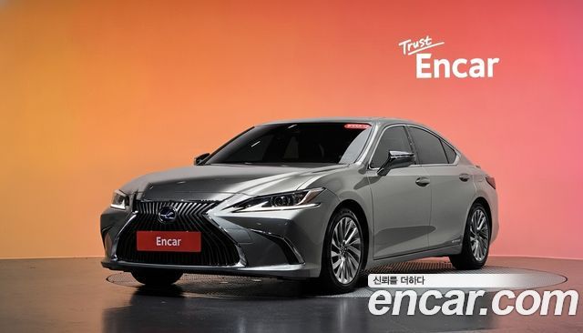 Lexus ES Luxury, фото 1 из 4