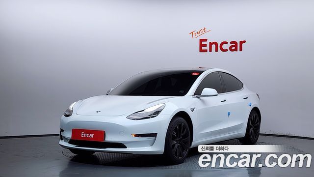 Tesla Model 3 RWD, фото 1 из 4