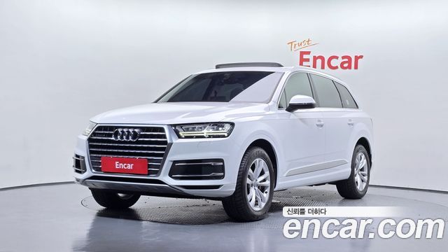 Audi Q7 45 TFSI, фото 1 из 4