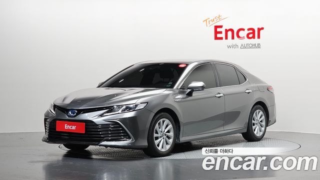 Toyota Camry 2.5 LE, фото 1 из 4