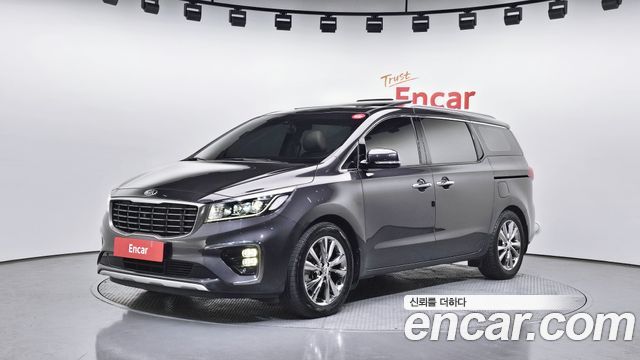 Kia Canival 9 мест Noblesse Special, фото 1 из 4
