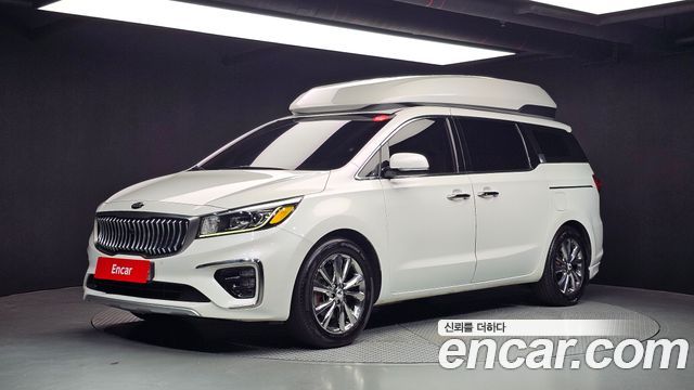 Kia Canival 9 мест Hi-Limousine, фото 1 из 4