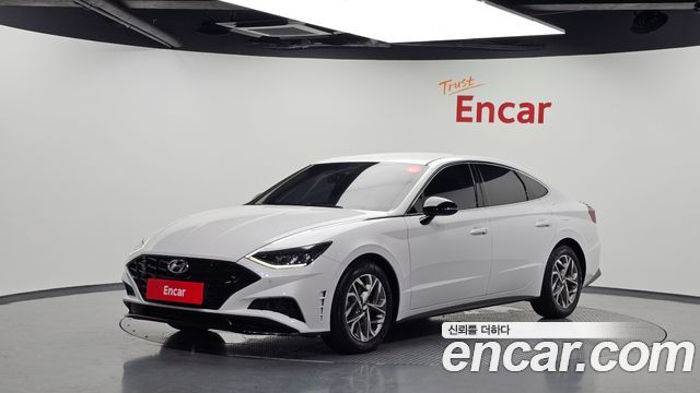 Hyundai Sonata 2.0, фото 1 из 4
