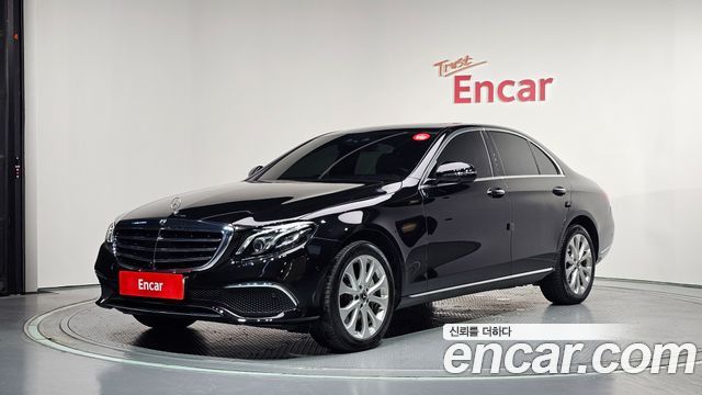 Mercedes-Benz E-Class E300 4MATIC Exclusive, фото 1 из 4