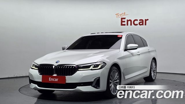 BMW 5-Series 530i xDrive Luxury, фото 1 из 4
