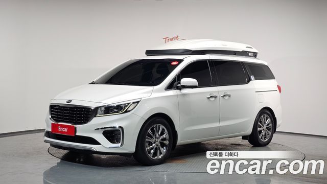 Kia Canival 9 мест, фото 1 из 4