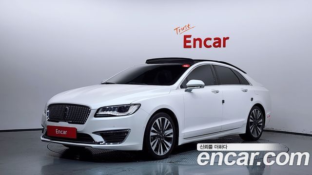 Lincoln MKZ, фото 1 из 4