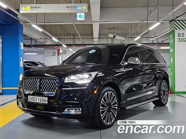 Lincoln Aviator 3.0 AWD, фото 1 из 4