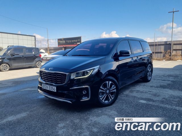 Kia Canival 9 мест Prestige, фото 1 из 4