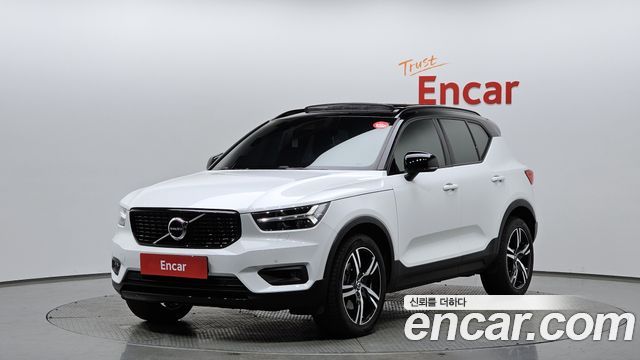 Volvo XC40 T4 R-, фото 1 из 4