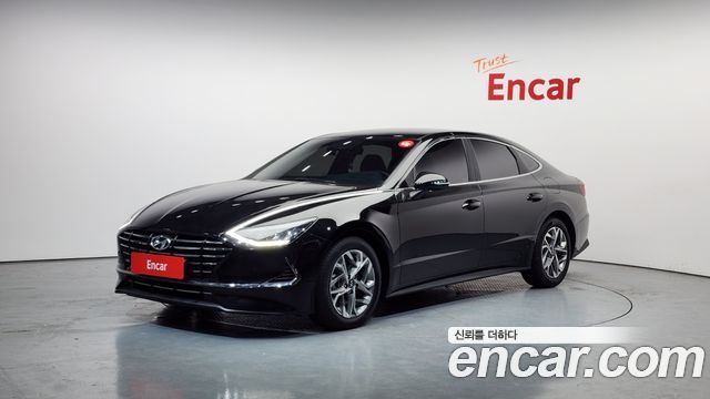 Hyundai Sonata 2.0, фото 1 из 4