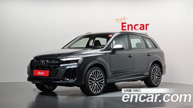 Audi SQ7 4.0 TFSI, фото 1 из 4