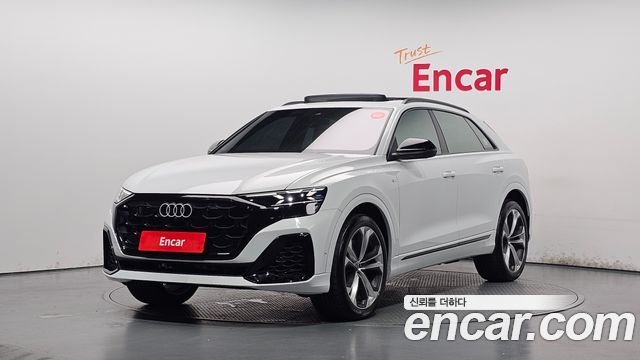 Audi Q8 55 TFSI Premium, фото 1 из 4