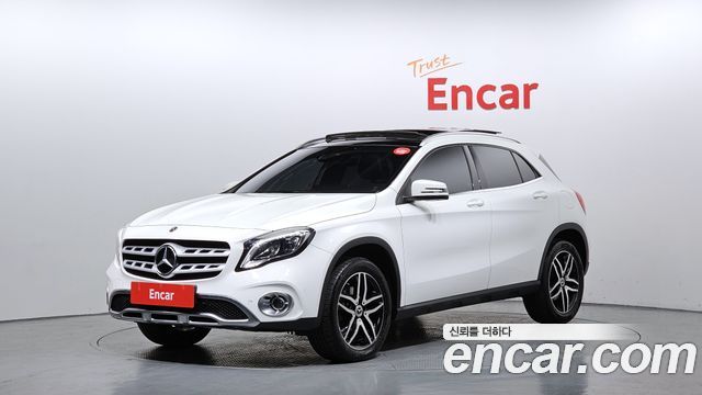 Mercedes-Benz GLA-Class GLA220, фото 1 из 4
