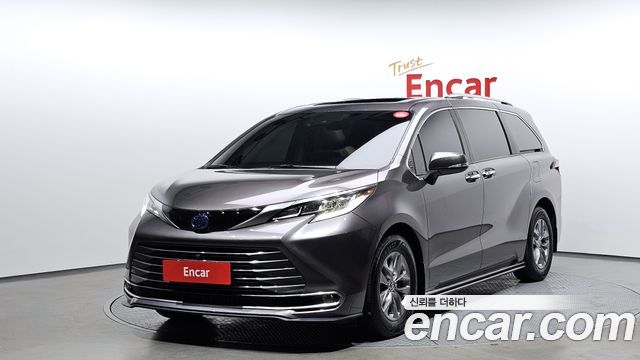 Toyota Sienna 2.5 AWD, фото 1 из 4