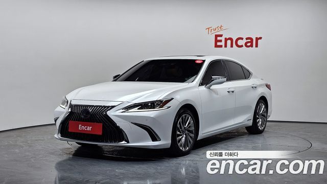 Lexus ES Luxury, фото 1 из 4