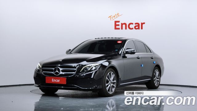 Mercedes-Benz E-Class E300 4MATIC, фото 1 из 4