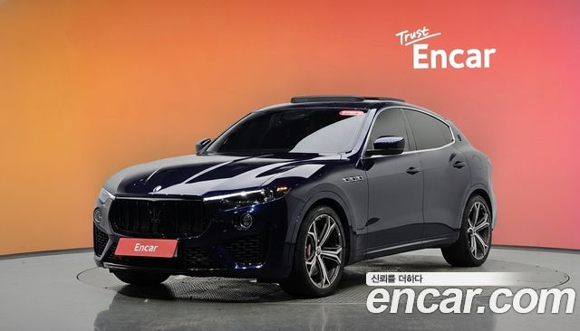 Maserati Levante 3.0 AWD, фото 1 из 4