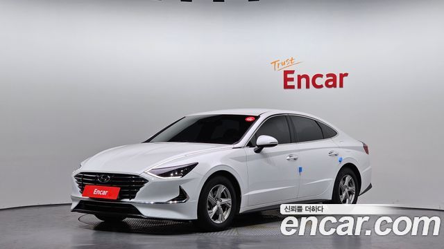 Hyundai Sonata 2.0, фото 1 из 4