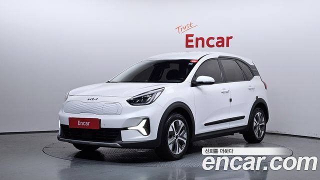 Kia Niro, фото 1 из 4