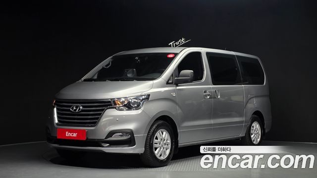 Hyundai Starex Van 5 мест, фото 1 из 4