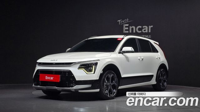 Kia Niro Signature, фото 1 из 4