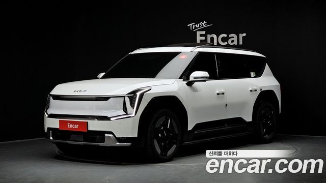Kia EV9 Long Range 4WD, фото 1 из 4