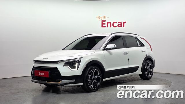 Kia Niro Signature, фото 1 из 4
