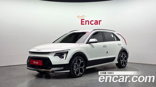 Kia Niro Signature, фото 1 из 4