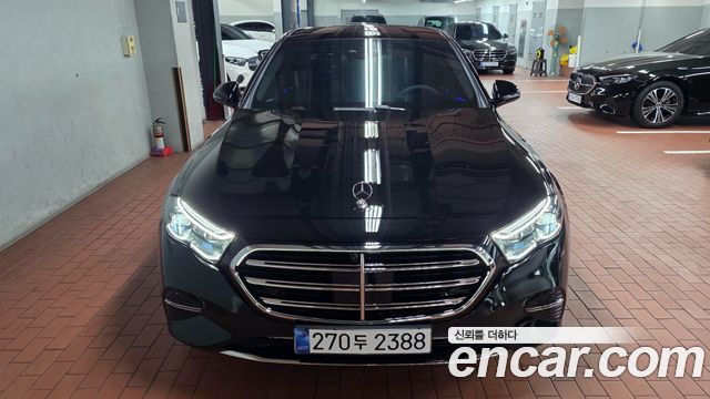 Mercedes-Benz E-Class E300 4MATIC Exclusive, фото 1 из 4